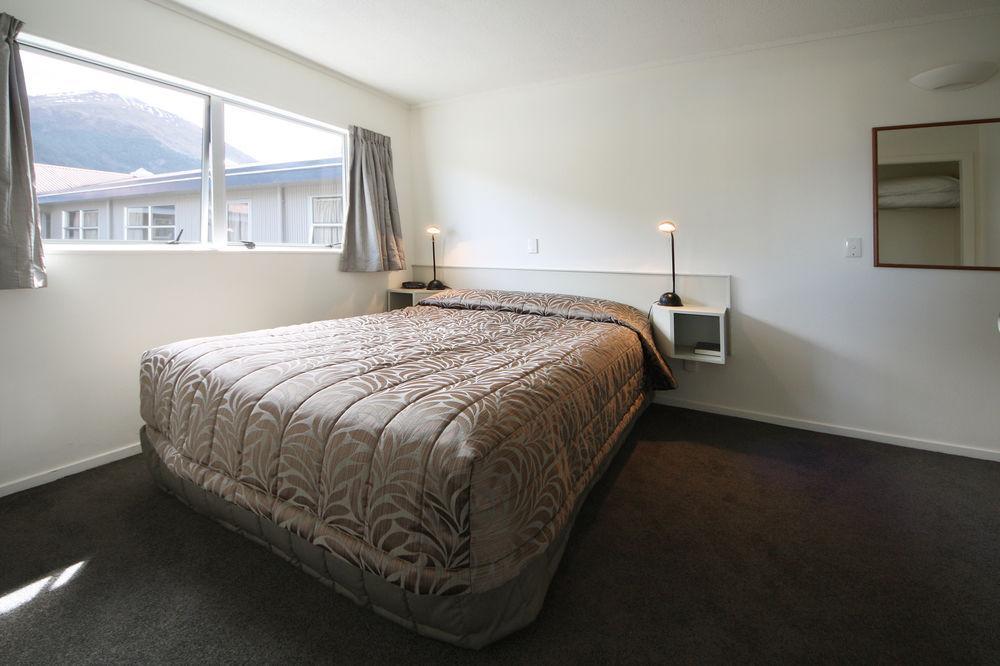 Blue Peaks Aparthotel